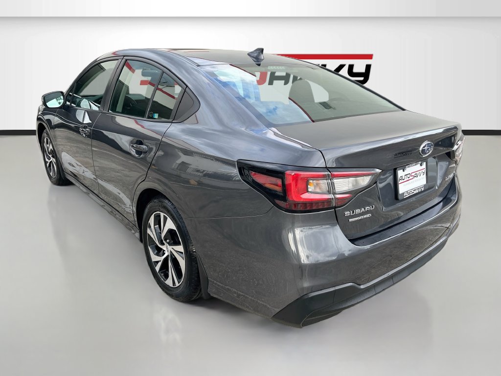 Used 2025 Subaru Legacy Premium AWD/4WD image 5