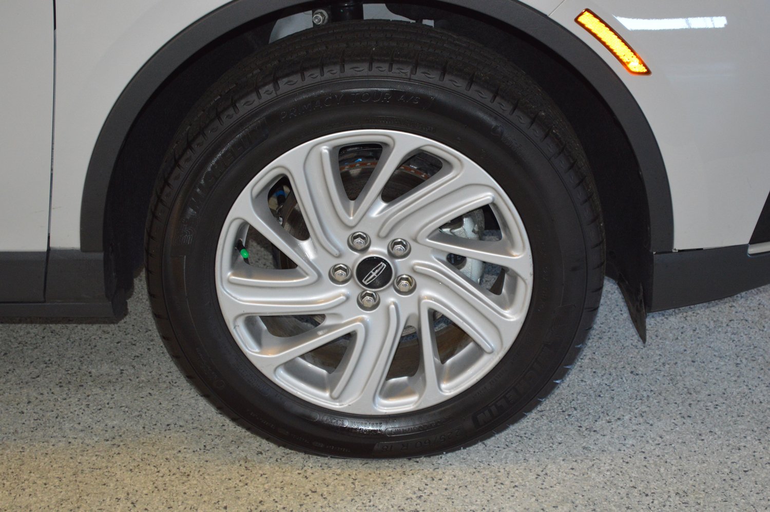Used 2023 Lincoln Corsair FWD image 9