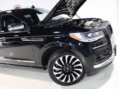 Used 2024 Lincoln Navigator L Black Label AWD/4WD image 67