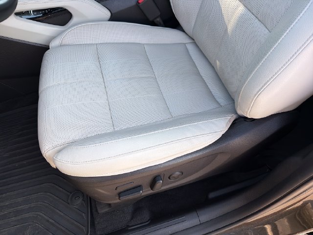 Used 2021 Kia Telluride SX w/ Towing Package FWD image 21