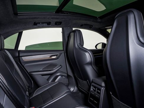 Certified 2025 Porsche Macan Turbo Electric image 16