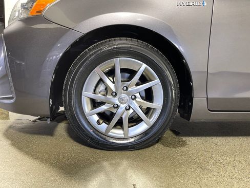 Certified 2017 Toyota Prius V Two FWD image 11