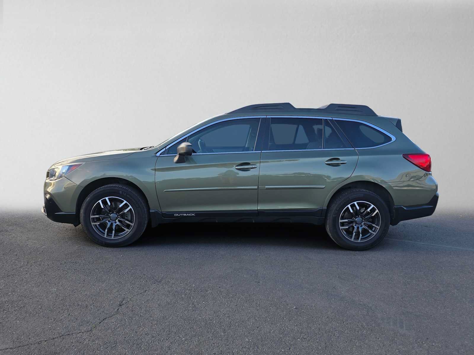 Used 2018 Subaru Outback 2.5i AWD/4WD image 7