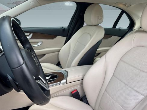 Used 2019 Mercedes-Benz C 300 Sedan image 27