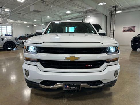 Used 2018 Chevrolet Silverado 1500 LT w/ All Star Edition image 2