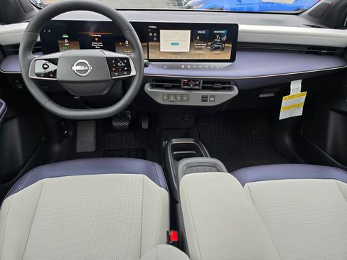 New 2026 Nissan Leaf SV+ w/ Floor Mat Package (SV+) FWD image 17