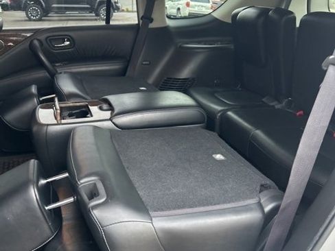 Used 2015 INFINITI QX80 Base w/ Driver's Assistance Package image 10