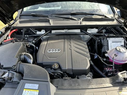 Used 2023 Audi Q5 2.0T Premium Plus w/ Premium Plus Package AWD/4WD image 16