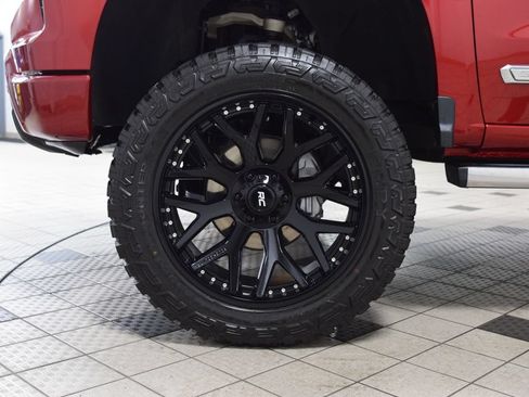 Used 2024 Chevrolet Silverado 1500 High Country w/ High Country Premium Package AWD/4WD image 29