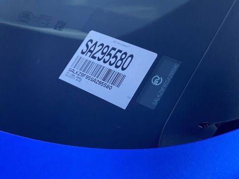 New 2025 Land Rover Range Rover SV image 22