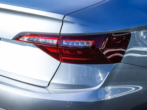 Used 2021 Volkswagen Jetta S w/ Driver Assistance Package image 11