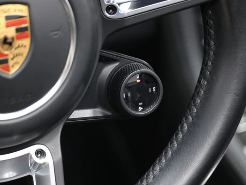 Used 2019 Porsche 718 Boxster GTS RWD image 30