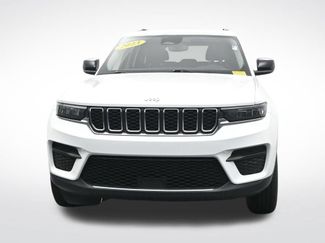 Used 2023 Jeep Grand Cherokee Laredo RWD video 2