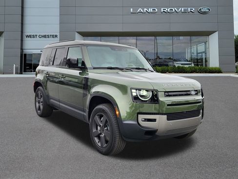 New 2026 Land Rover Defender 110 S image 2