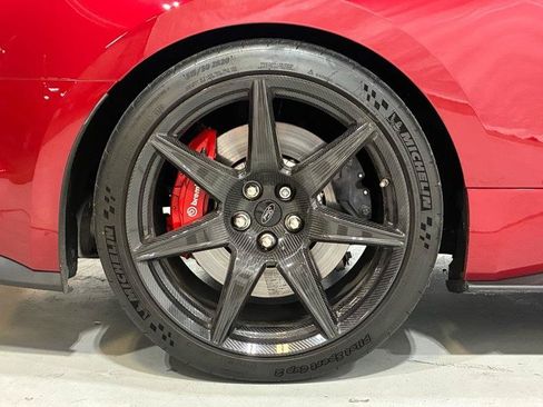 Used 2021 Ford Mustang Shelby GT500 w/ Carbon Fiber Track Pack RWD image 15