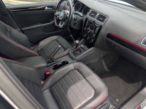 Used 2015 Volkswagen Jetta GLI SEL FWD image 27