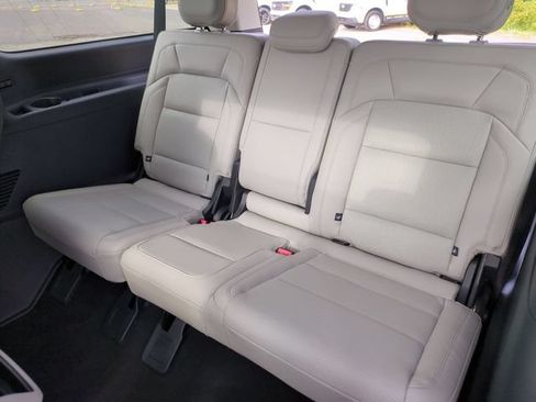 Used 2026 Lincoln Navigator L Reserve AWD/4WD image 31