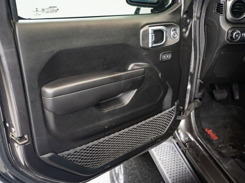 Used 2021 Jeep Wrangler Unlimited Sport image 24