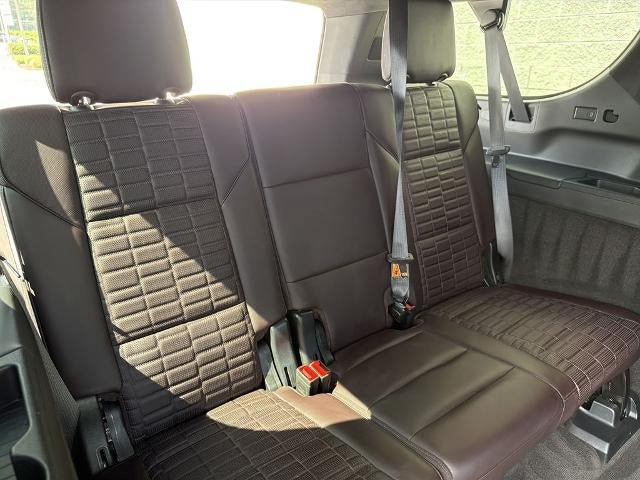 Certified 2024 Cadillac Escalade ESV Sport Platinum w/ LPO, ONYX Package AWD/4WD image 18