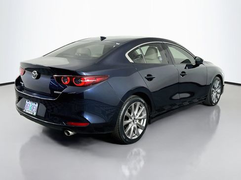 Used 2019 MAZDA MAZDA3 AWD Sedan w/ Premium Package image 7