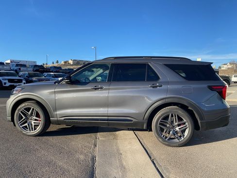 New 2026 Ford Explorer ST image 27