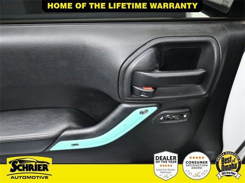 Used 2013 Jeep Wrangler Unlimited Rubicon image 11