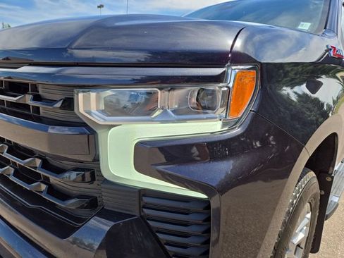 Used 2022 Chevrolet Silverado 1500 RST AWD/4WD image 6