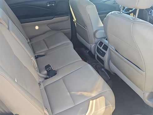 Used 2019 Honda Pilot EX-L image 4
