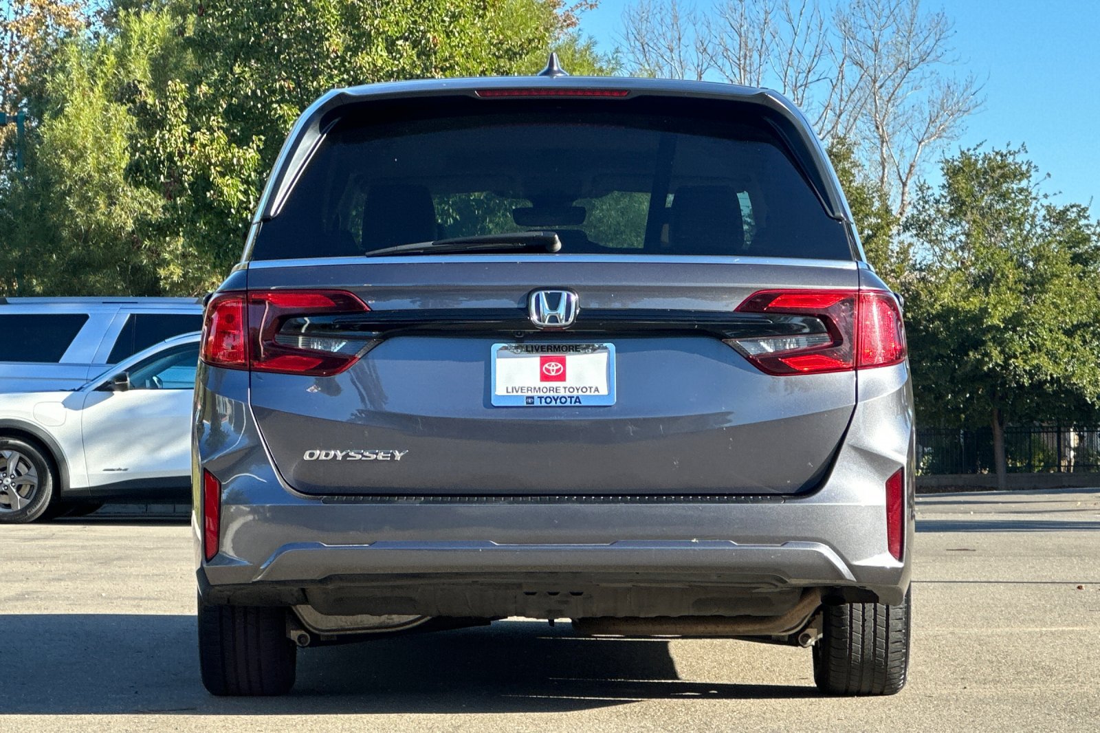 Used 2025 Honda Odyssey EX-L image 5