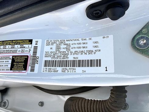 Used 2020 Toyota Tundra SR5 w/ SR5 Leather Package AWD/4WD image 34