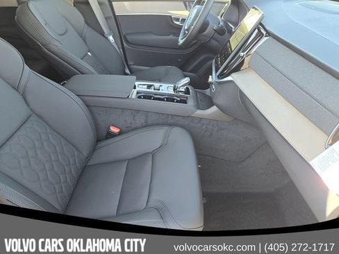 Used 2026 Volvo XC90 B6 Plus w/ Protection Package Premier AWD/4WD image 14
