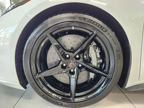 New 2025 Chevrolet Corvette E-Ray w/ ZER Performance Package image 7