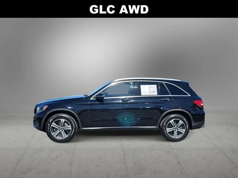 Used 2017 Mercedes-Benz GLC 300 4MATIC image 5