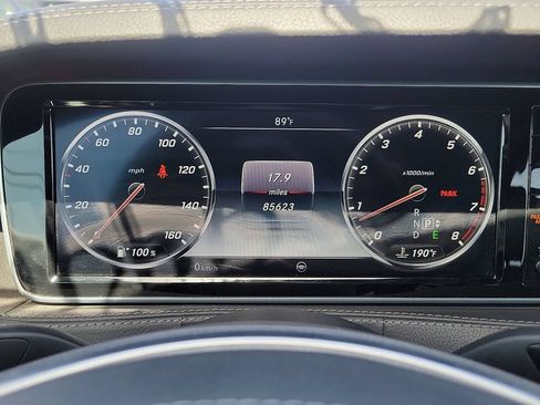 Used 2015 Mercedes-Benz S 550 Sedan image 27