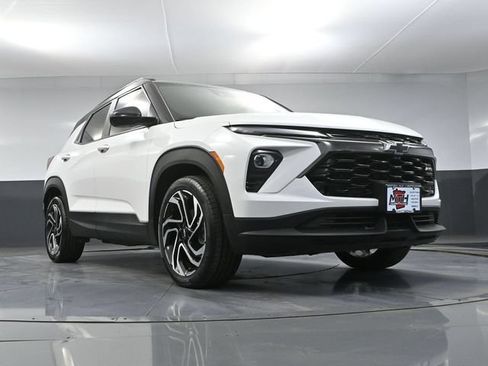 Used 2025 Chevrolet TrailBlazer RS w/ Convenience Package FWD image 52