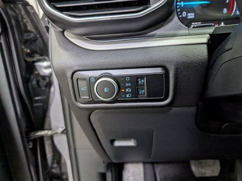 Used 2023 Ford Explorer XLT w/ Equipment Group 202A AWD/4WD image 20