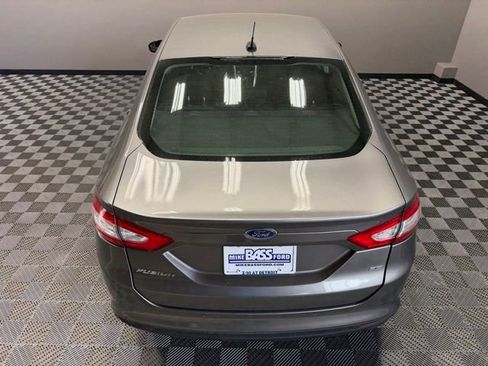 Used 2014 Ford Fusion SE FWD image 11