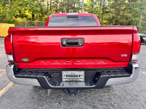 Used 2020 Toyota Tacoma SR5 RWD image 6