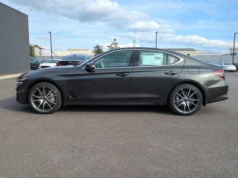 Used 2026 Genesis G70 2.5T Prestige image 7