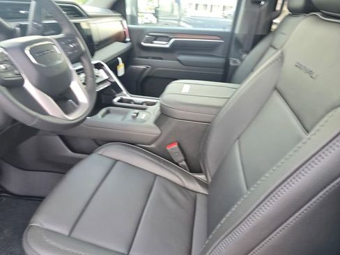 New 2026 GMC Sierra 2500 Denali w/ Denali Reserve Package AWD/4WD image 16