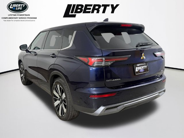 Used 2025 Mitsubishi Outlander SE AWD/4WD image 5