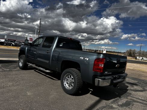 Used 2009 Chevrolet Silverado 2500 LT w/ Exterior Plus Package image 3
