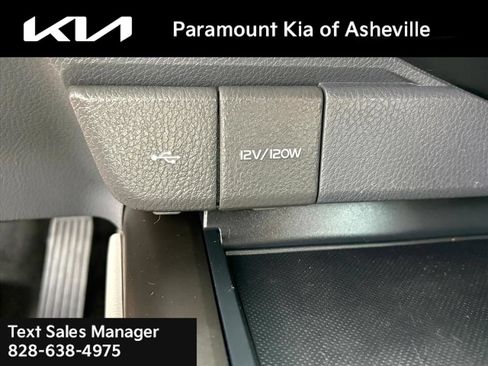 Used 2023 Toyota Camry LE AWD/4WD image 23