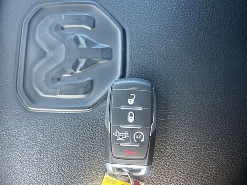Used 2025 RAM 1500 Laramie w/ Night Edition AWD/4WD image 4