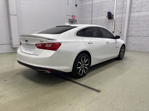 Used 2022 Chevrolet Malibu RS image 3