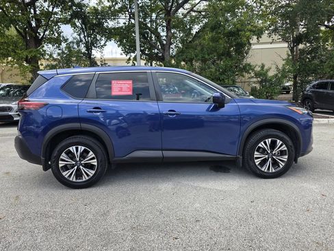Certified 2023 Nissan Rogue SV FWD image 11
