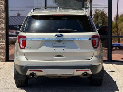Used 2017 Ford Explorer XLT FWD image 9