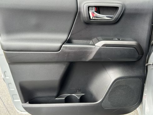 Used 2021 Toyota Tacoma TRD Off-Road image 20