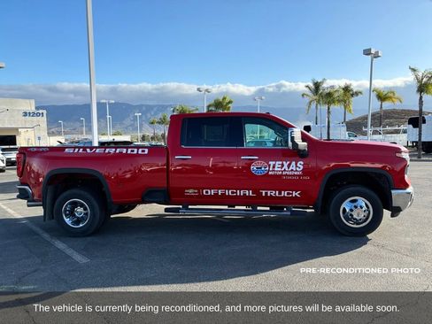 Used 2024 Chevrolet Silverado 3500 LTZ AWD/4WD image 4