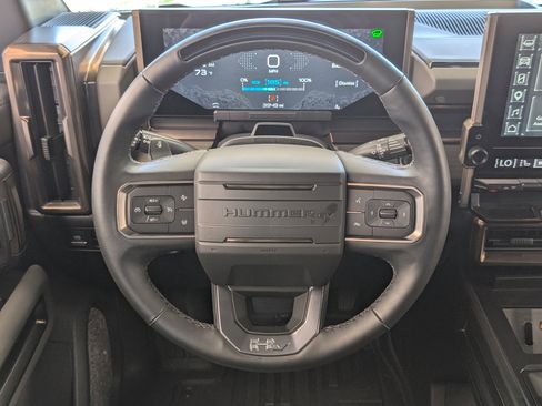Used 2025 GMC Hummer EV 2X image 34